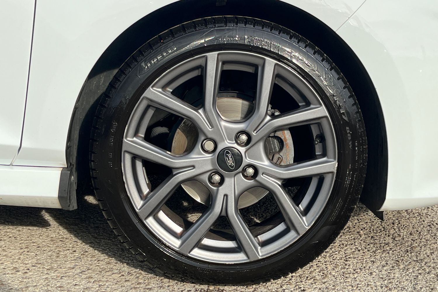 Ford FIESTA Photo 7