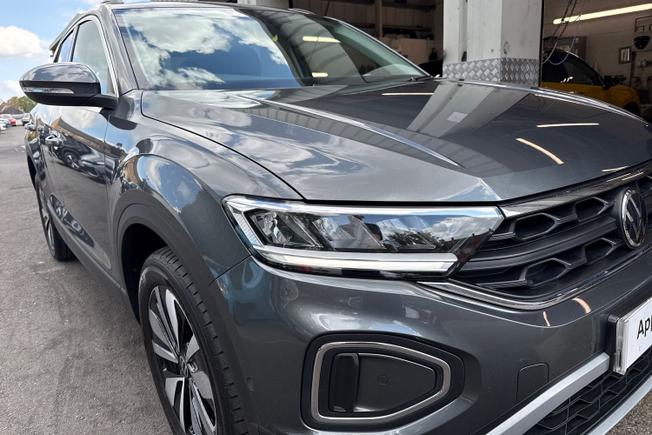 VOLKSWAGEN T-Roc Photo 19