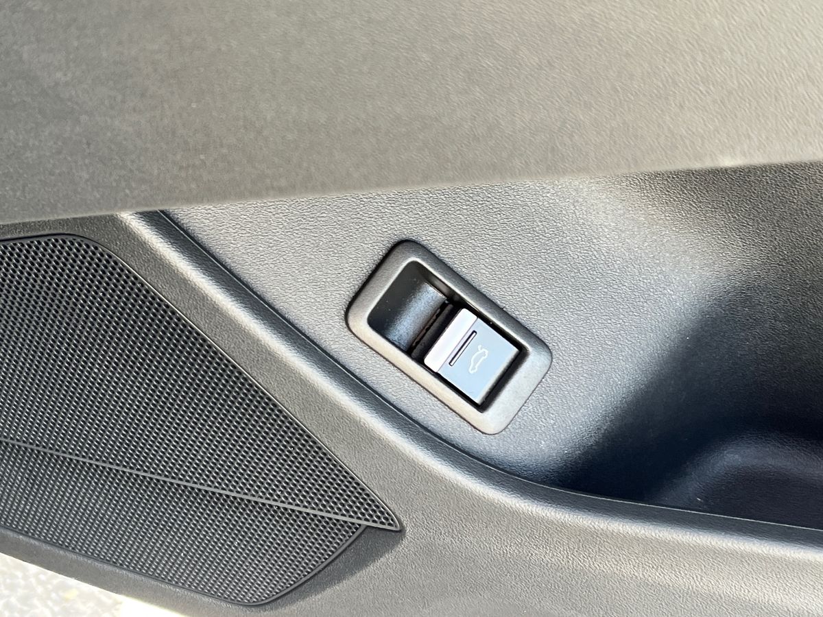 Audi Q4 e-tron Photo 29