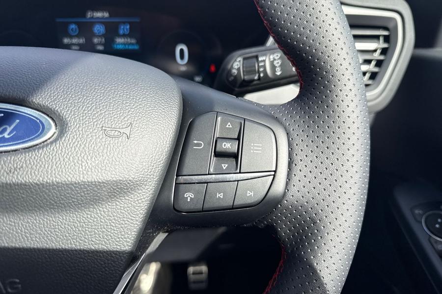 Ford KUGA Photo autoimg-45e3e3fbafb6dc5346da6e60f5eb83c5f1d8df5b.jpg