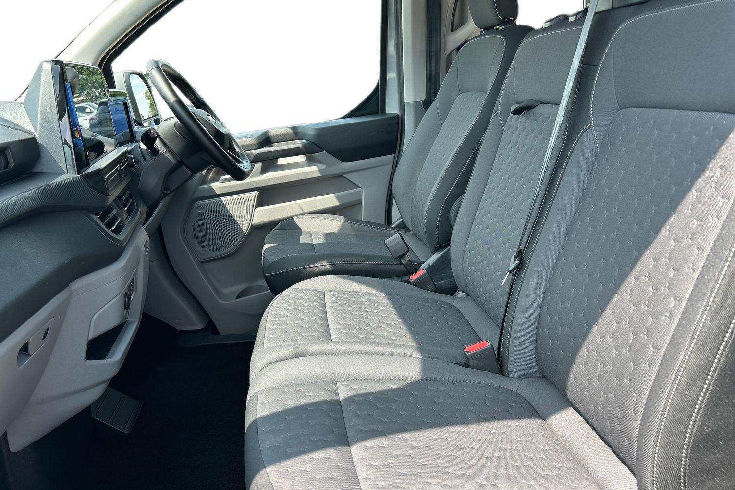 Ford Transit Custom Photo 10
