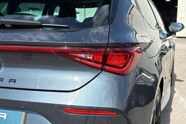 CUPRA Leon Photo 18