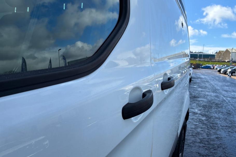 Used FORD TRANSIT CUSTOM YV19ZVR 31