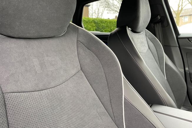 VOLKSWAGEN Id.7 Photo 37