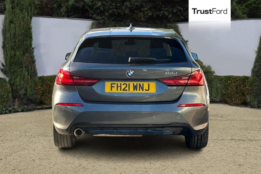 BMW 1 SERIES Photo autoimg-45ed1c555062d9a76be2aef2f50a6ef61ec85a08.jpg