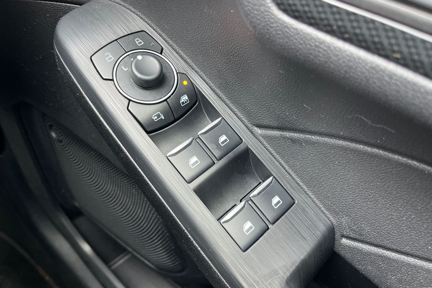 Ford KUGA Photo 15