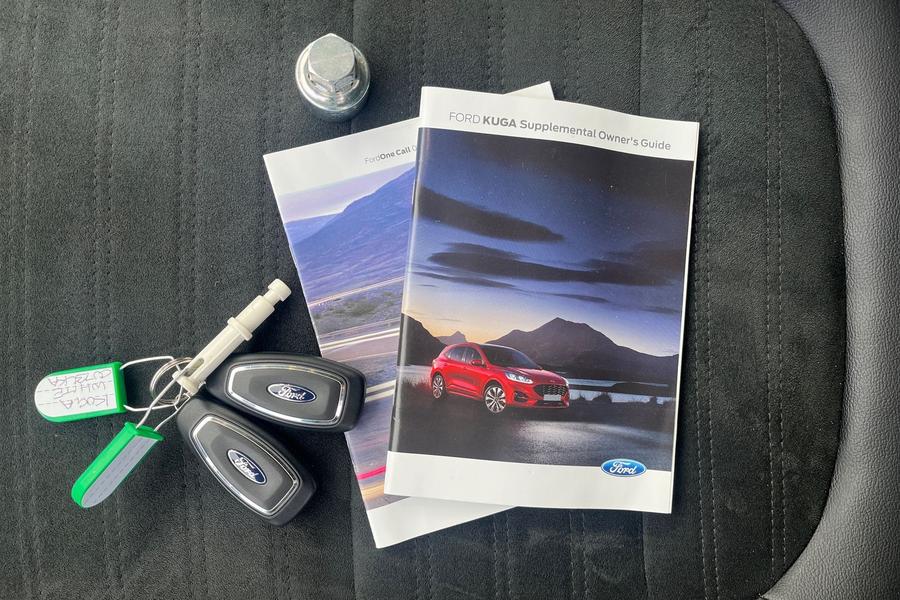 Ford KUGA Photo autoimg-45f9c4702967d46e0cd549db33644b96177d0319.jpg