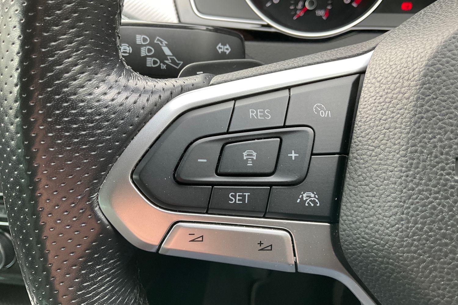 Volkswagen PASSAT Photo 31