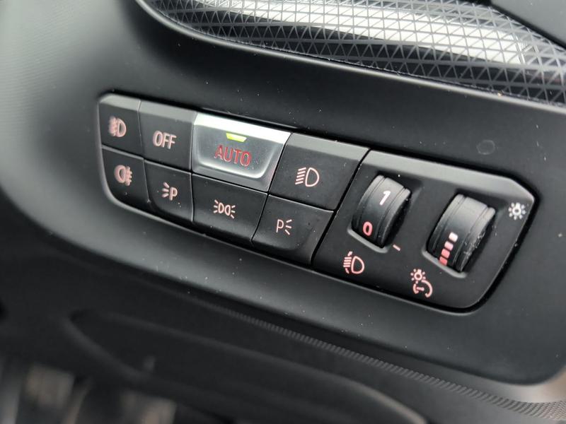 Used BMW 1 Series YG20AEF 39