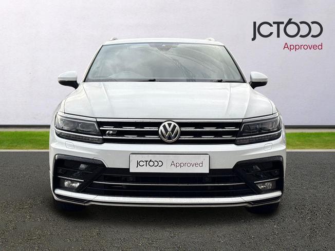 VOLKSWAGEN Tiguan Photo 8