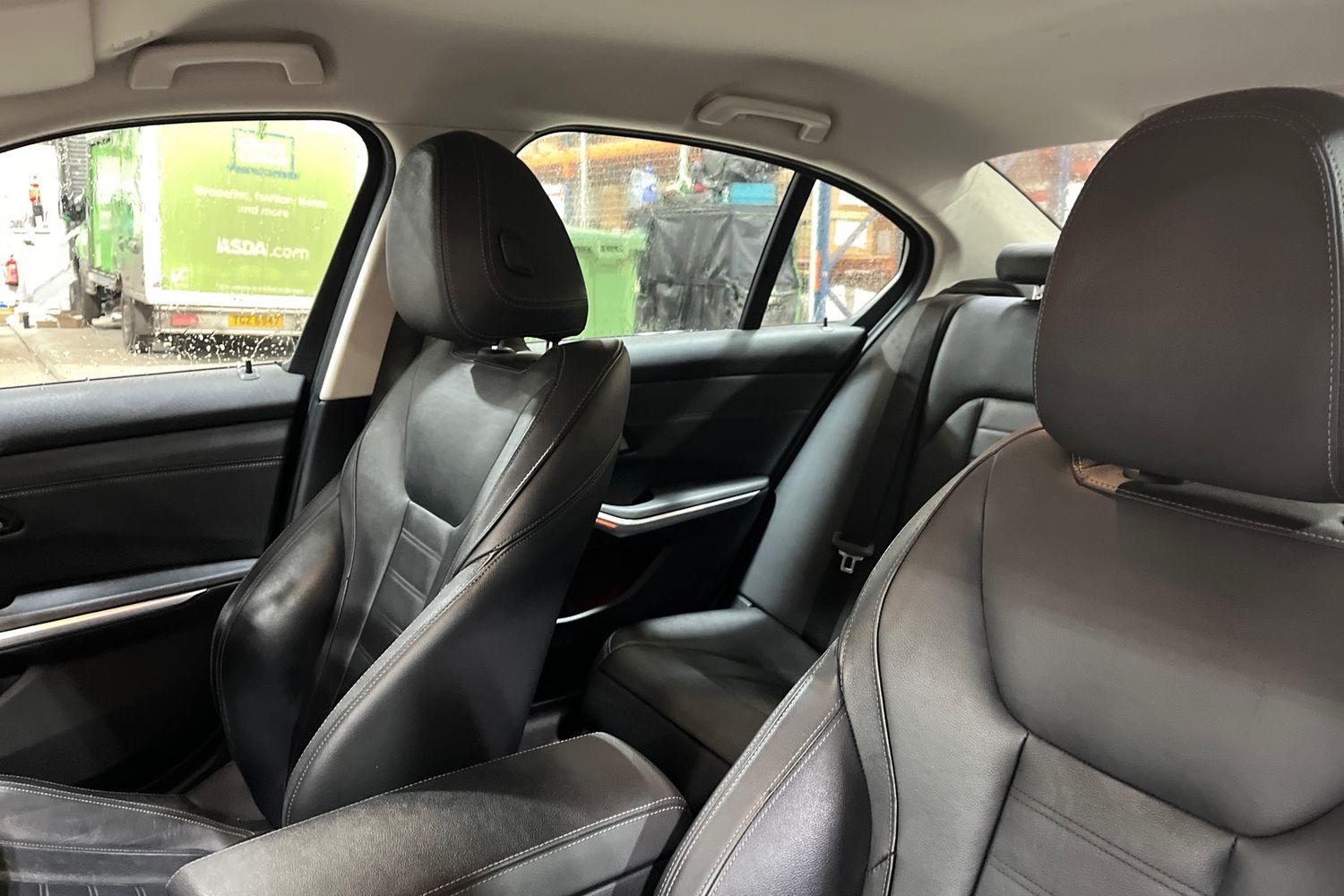 BMW 3 SERIES Photo 18