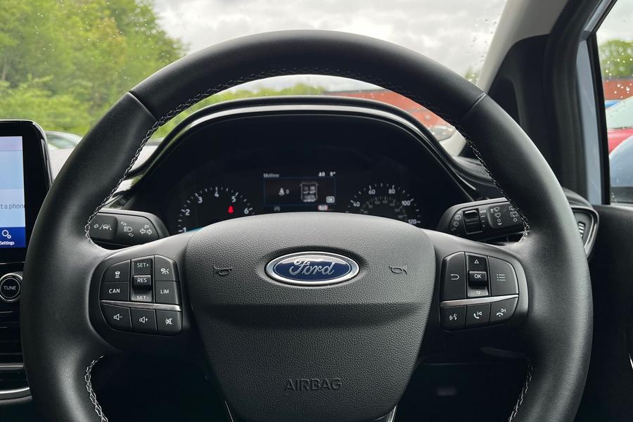 Ford Fiesta Photo autoimg-4611edae64ecc07490d5c2df1e3d6d8a646d2865.jpg