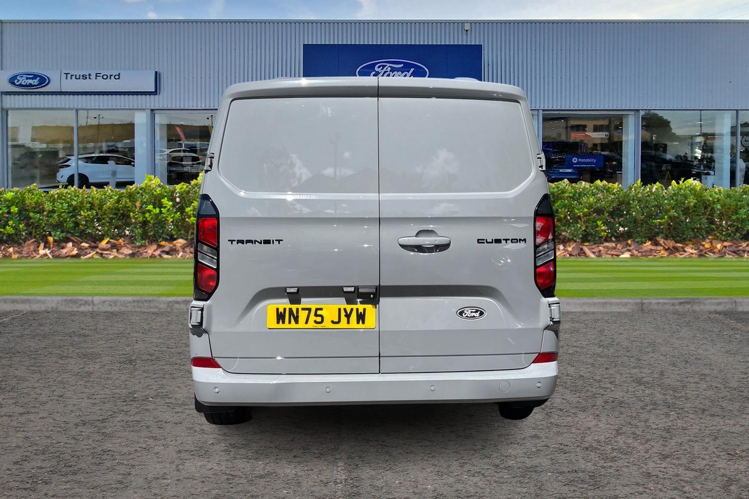 Ford TRANSIT CUSTOM Photo 12