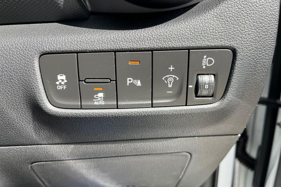 Hyundai KONA Photo autoimg-4615fd7d472feddebcfe8a55f4b2a4565afbbcf0.jpg