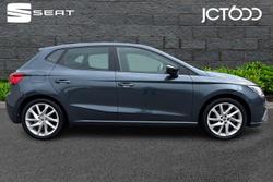 SEAT Ibiza Photo 4