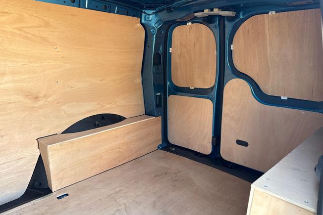 VOLKSWAGEN Caddy Photo 9