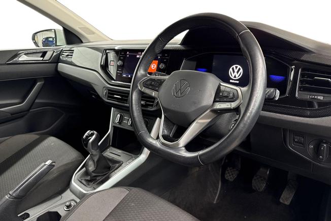 VOLKSWAGEN Polo Photo 6
