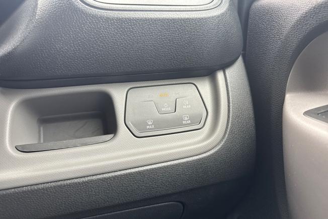 Volkswagen Id. Buzz Cargo Photo 32