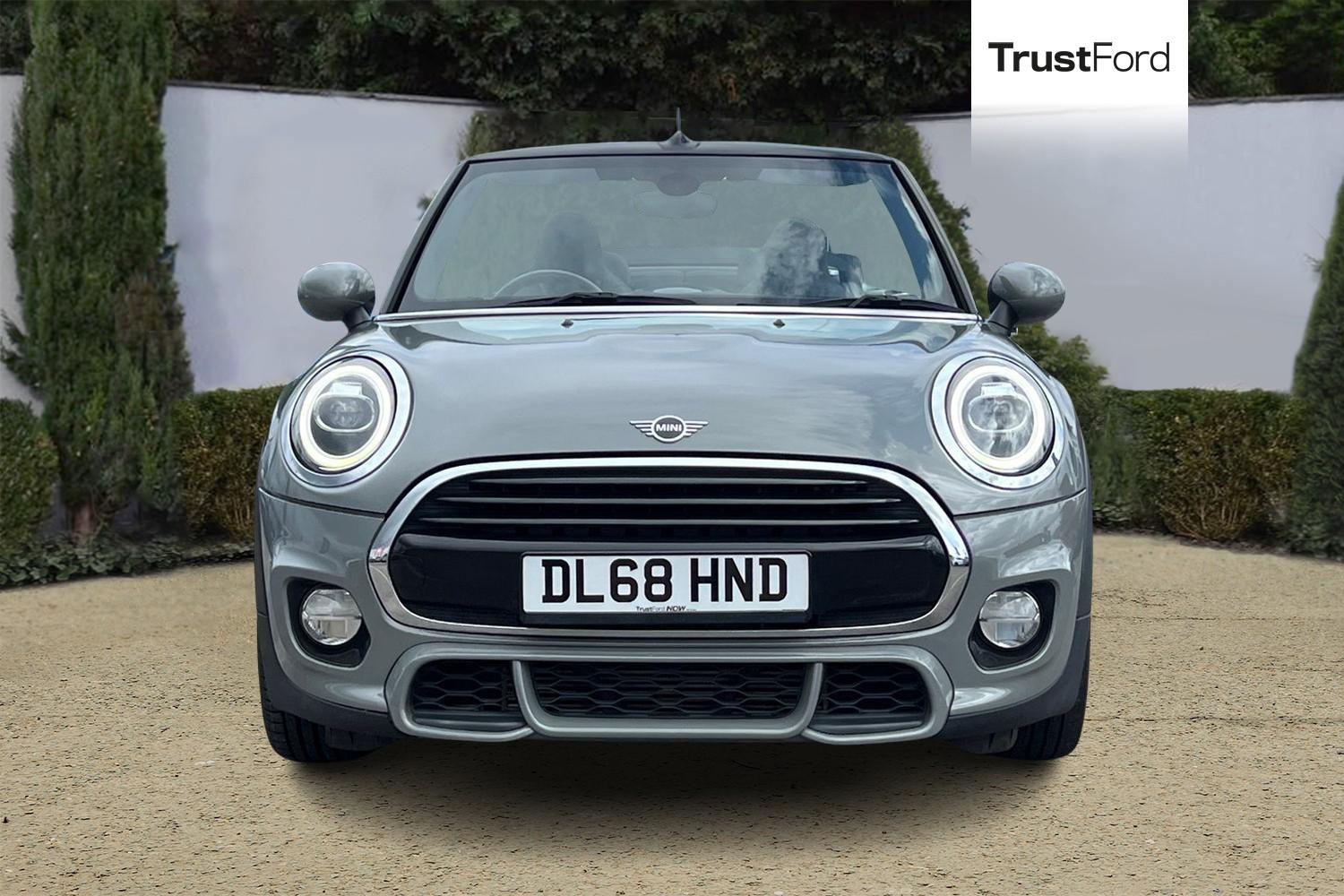 MINI CONVERTIBLE Photo 5