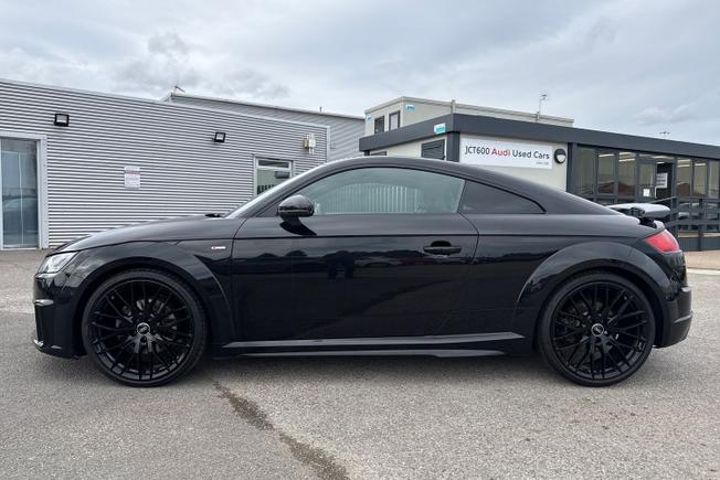 AUDI TT Photo 26