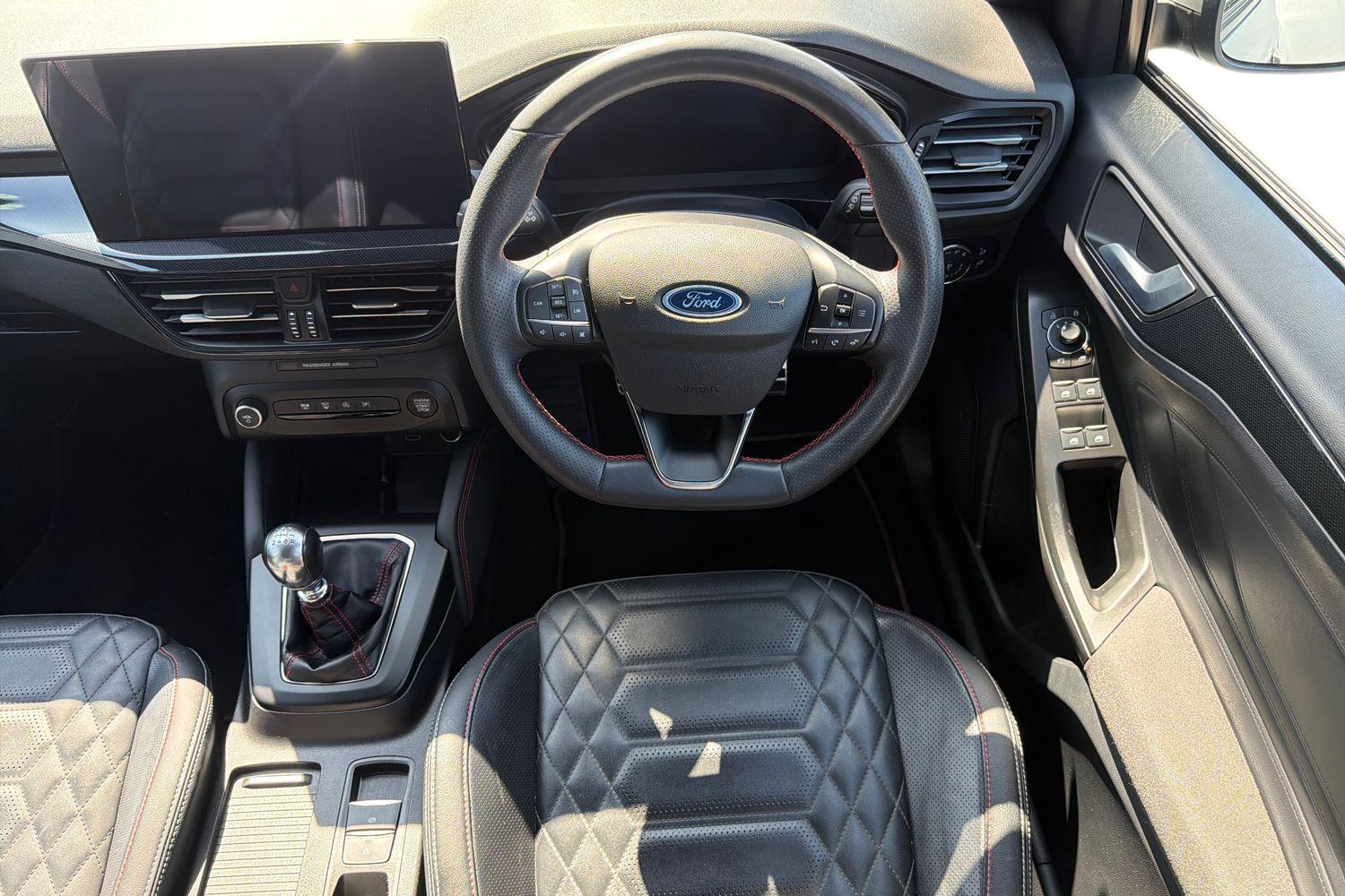 Ford FOCUS Photo 10