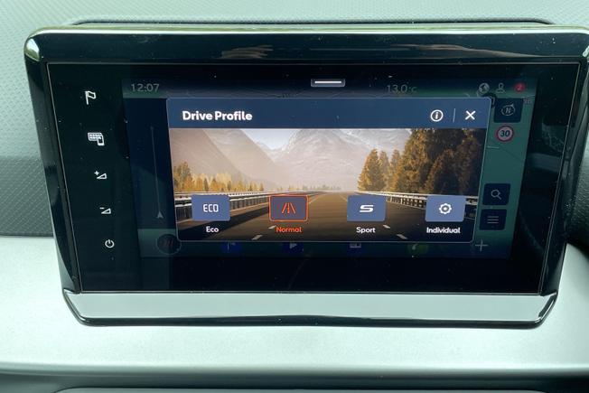SEAT Arona Photo 35