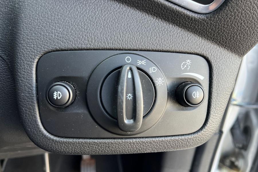 Ford Kuga Photo autoimg-4628919c4c2e66c20634f6354c6bb4ed38215cb3.jpg