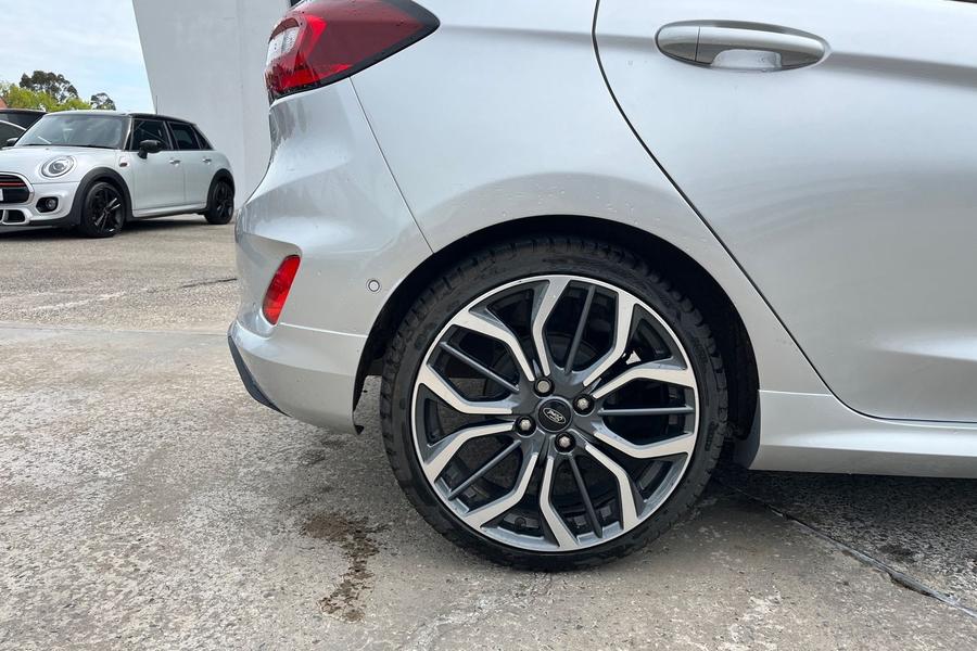 Ford FIESTA Photo autoimg-462beef0ea0a1d15cca3b9d1a8a6f3b50a38a7c3.jpg