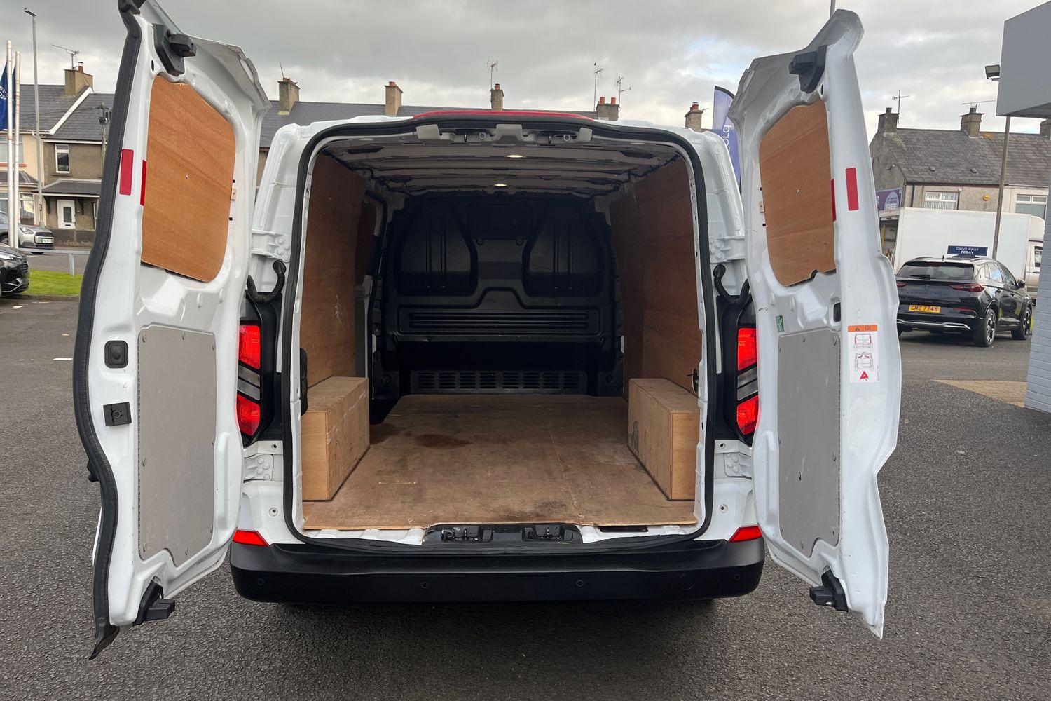 Ford TRANSIT CUSTOM Photo 5
