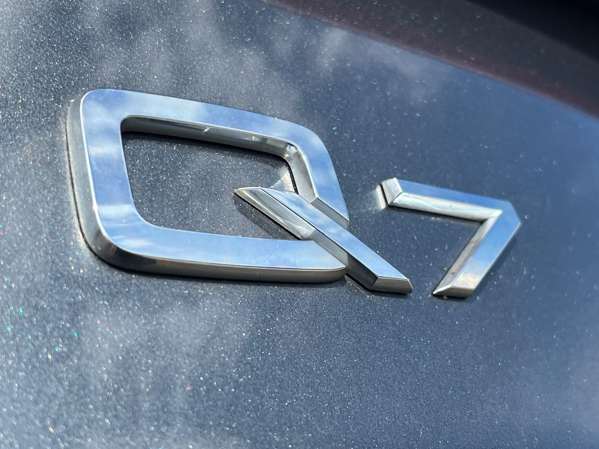 Audi Q7 Photo autoimg-46316f769769c4f77f1690b3777a5080ff319768.jpg