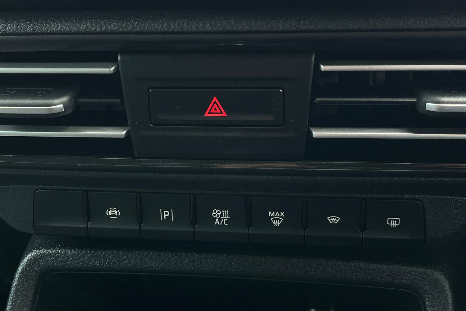 Ford TOURNEO CONNECT Photo 31