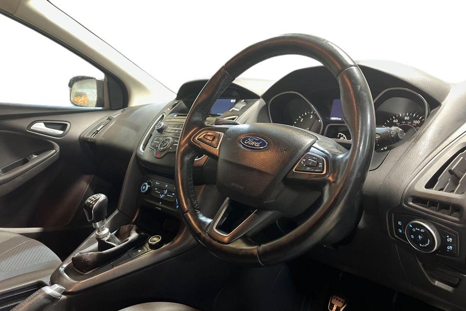 Used Ford FOCUS XJZ4858 9