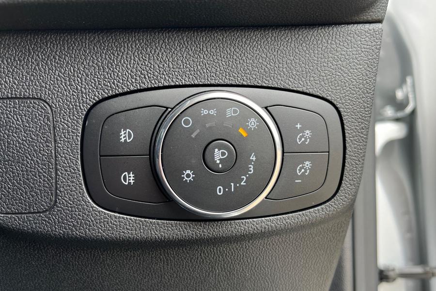 Ford Focus Photo autoimg-46440f6ae66eaa5ae0b0edba3e79615665330759.jpg