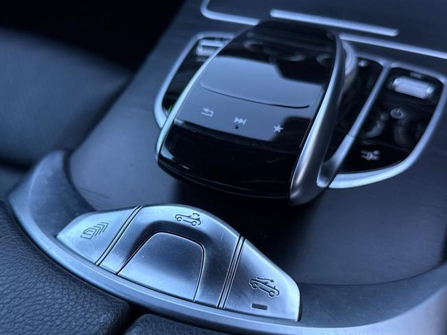 MERCEDES-BENZ C Class Photo 30