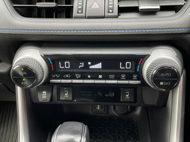 TOYOTA Rav4 Photo 47