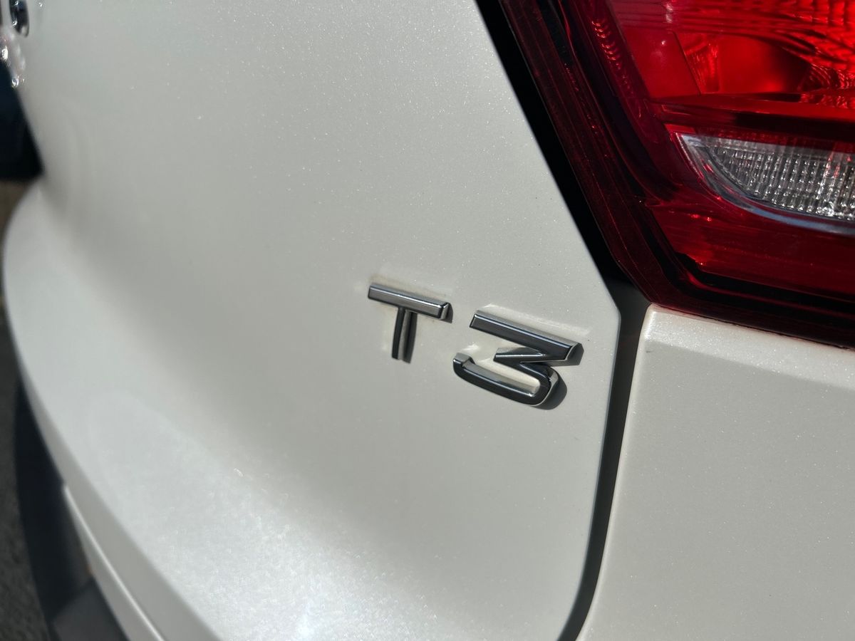 Volvo XC40 Photo 17
