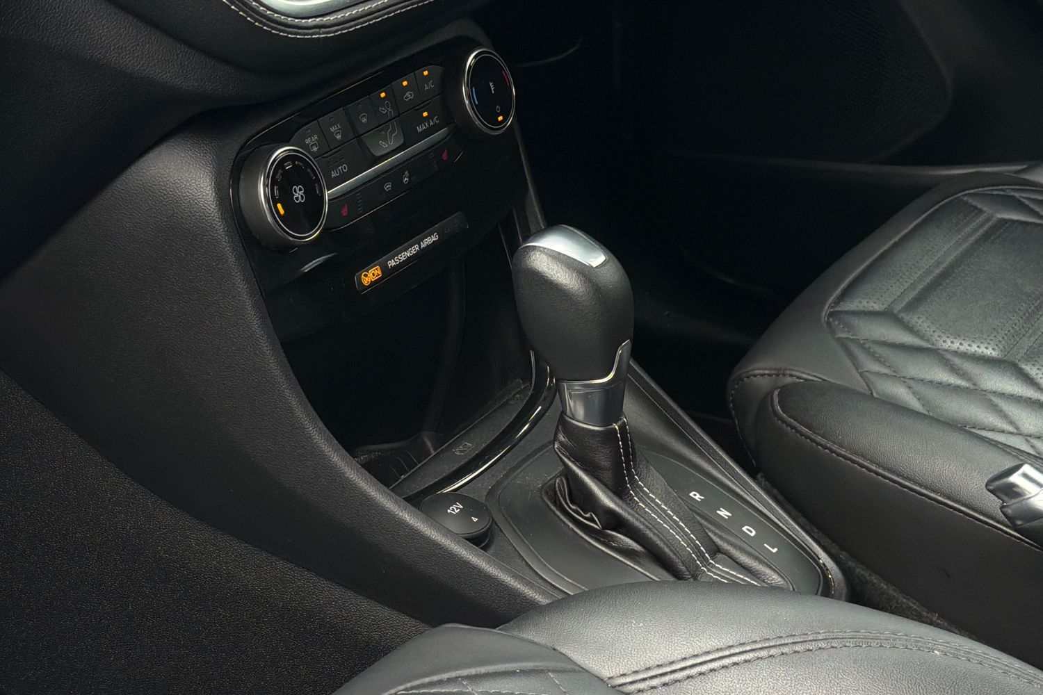 Ford PUMA Photo 38
