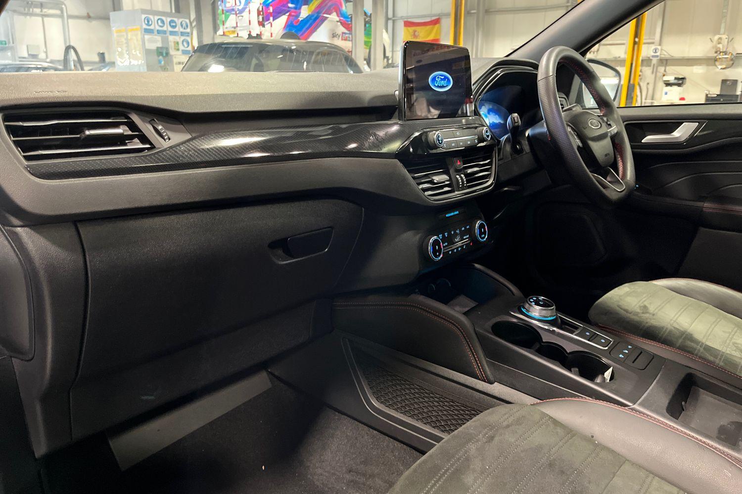 Ford KUGA Photo 17