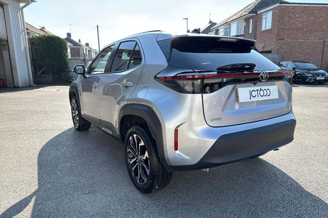 TOYOTA Yaris Cross Photo 23