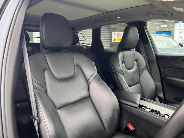 Volvo XC60 Photo autoimg-464ec1c9dd76bd0a331a7e6baf054a7bc2c1d2d2.jpg