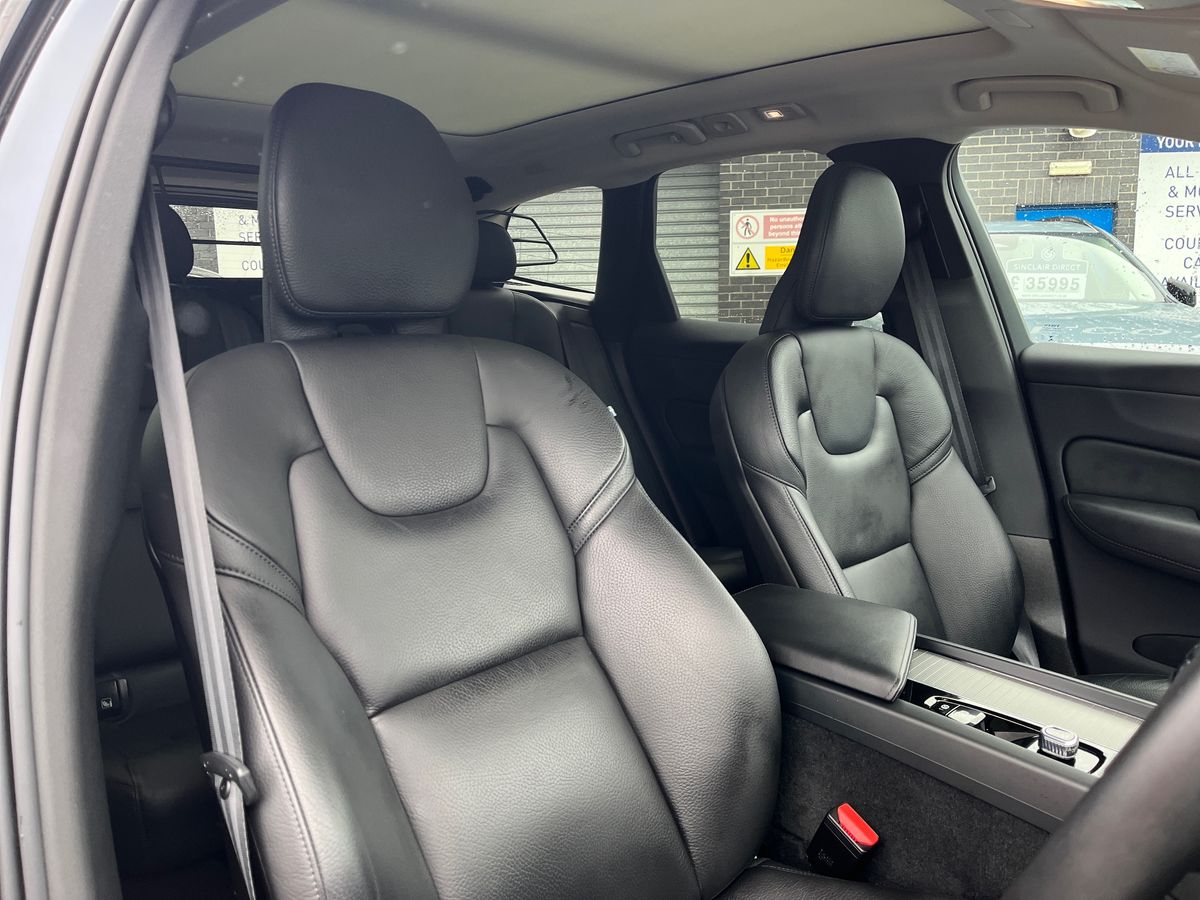 Volvo XC60 Photo 25