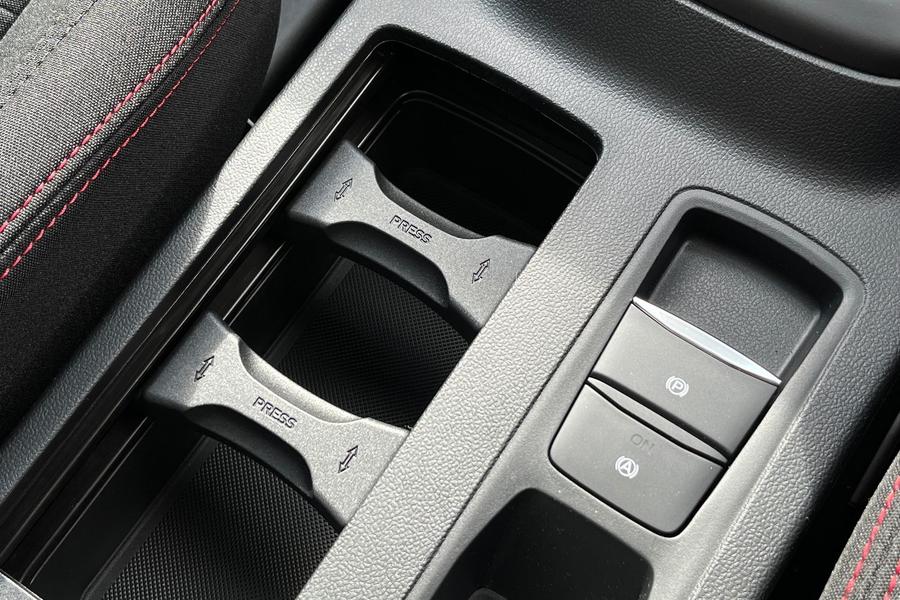 Ford FOCUS Photo autoimg-465152d60bf67b8cb62913b8f8e135bda3272df7.jpg