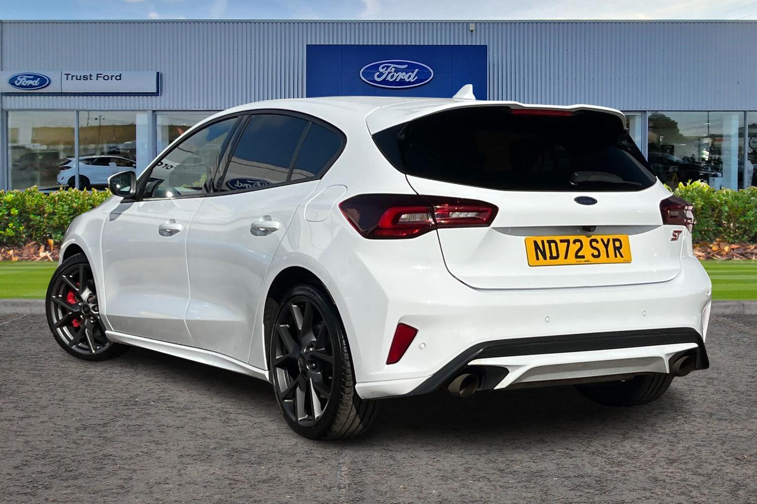 Ford FOCUS Photo 1