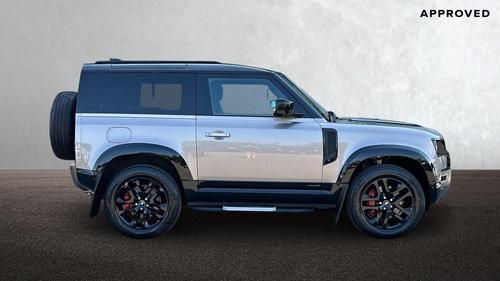 Land Rover Defender Photo autoimg-4658cf8b6495501ab1e290aebae29d27d15ad7f1.jpg