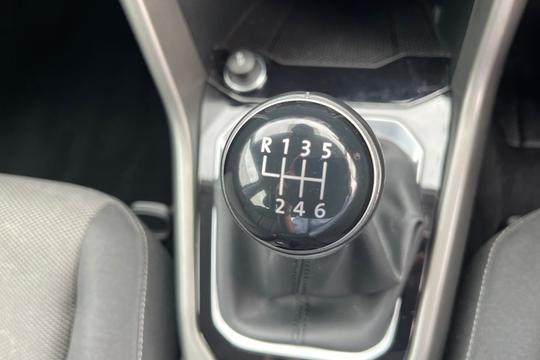 Volkswagen T-roc Photo autoimg-465963a166c244f1a10635ba10835d43ae794e2a.jpg