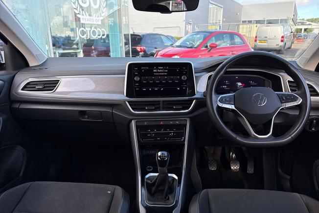 VOLKSWAGEN T-Roc Photo 10