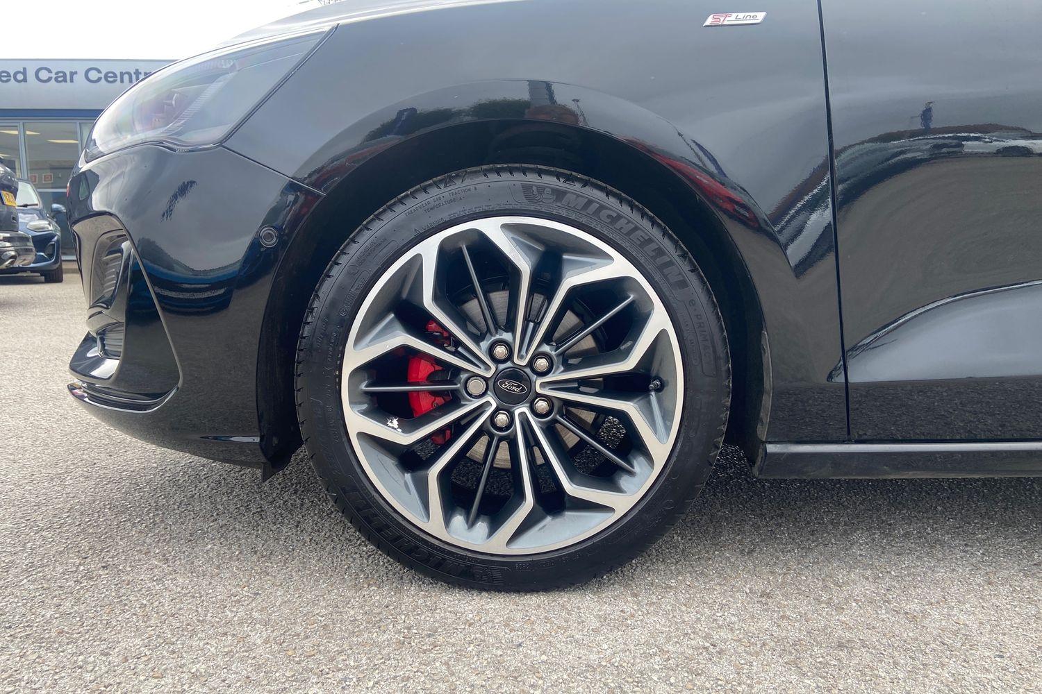 Ford FOCUS Photo 7