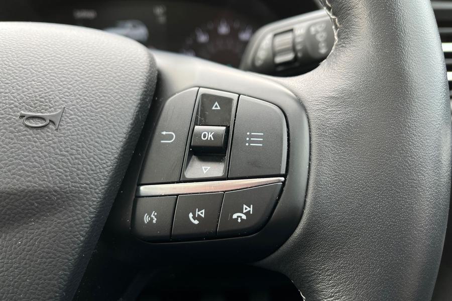 Ford Focus Photo autoimg-465e8d73951427f8d4e9cdf4b51a5f28e7e3f3fb.jpg