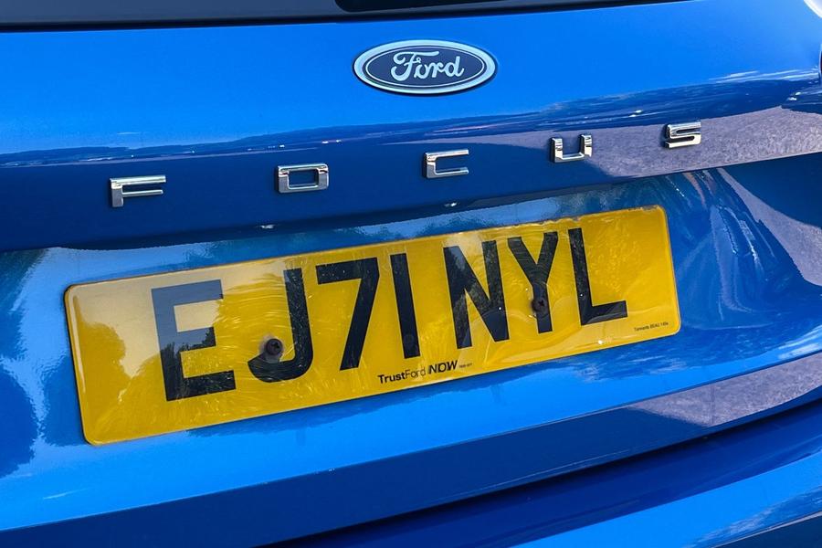 Ford FOCUS Photo autoimg-465f335b87824c920b9af62da6146743fd554210.jpg