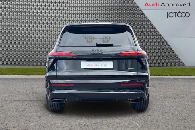 AUDI Q7 Photo 7